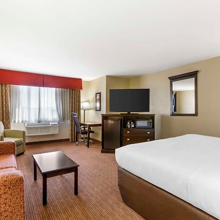 Comfort Inn West Phoenix At 27Th Ave And I-I0 Экстерьер фото