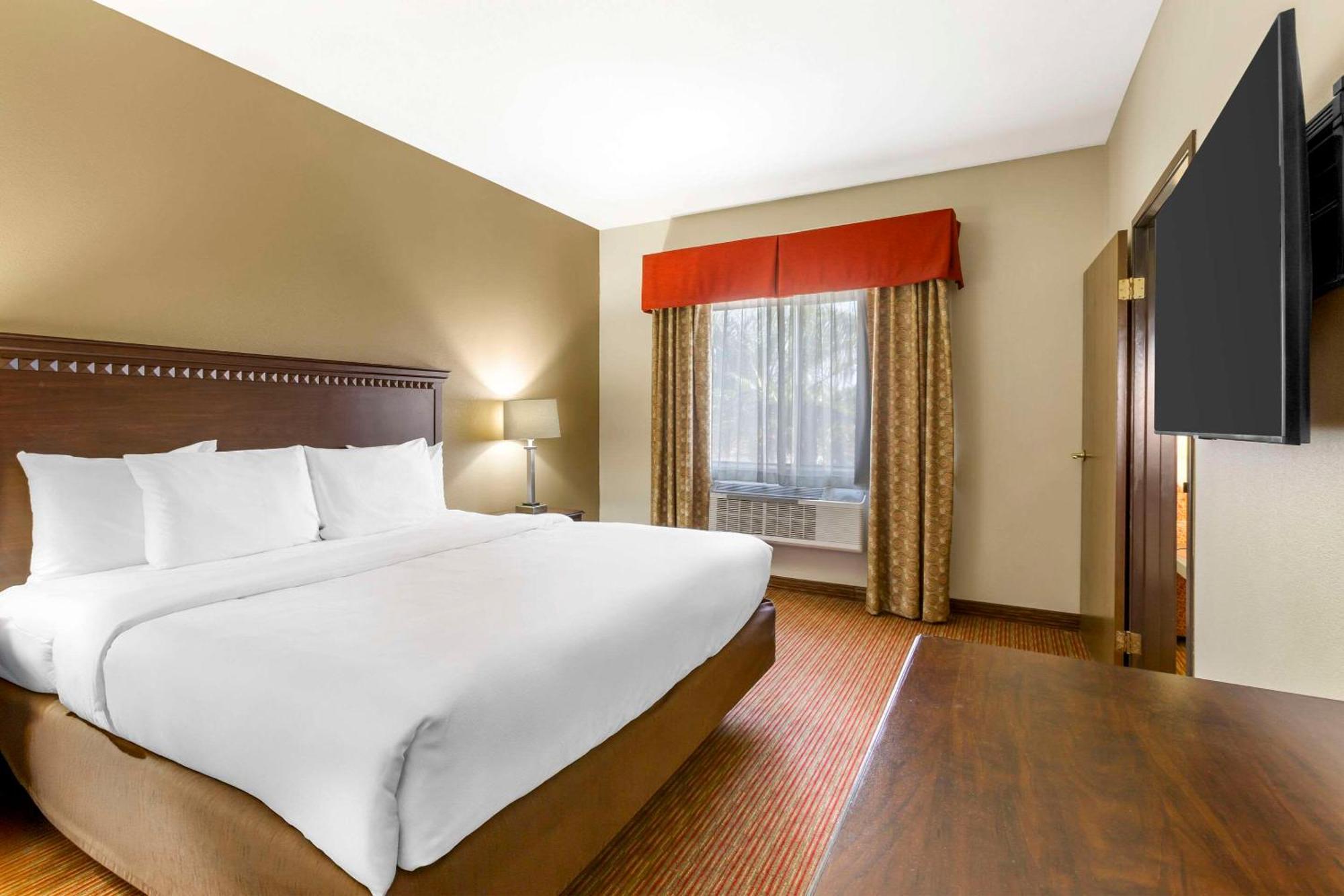 Comfort Inn West Phoenix At 27Th Ave And I-I0 Экстерьер фото