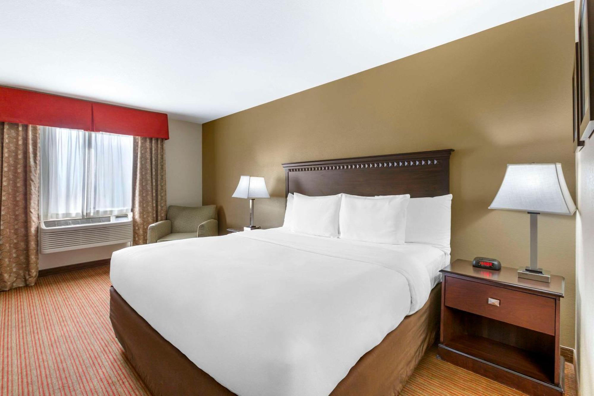 Comfort Inn West Phoenix At 27Th Ave And I-I0 Экстерьер фото