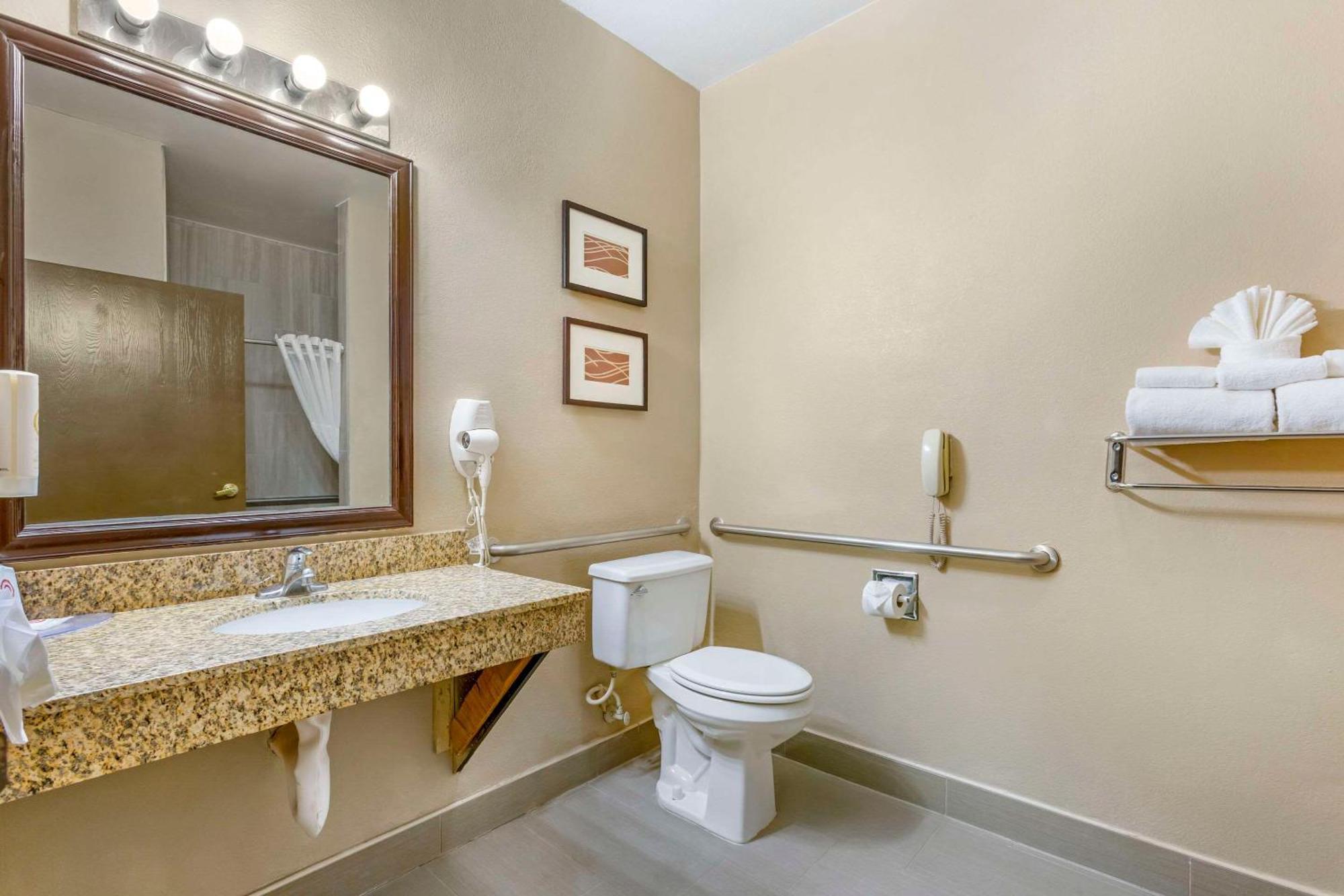 Comfort Inn West Phoenix At 27Th Ave And I-I0 Экстерьер фото